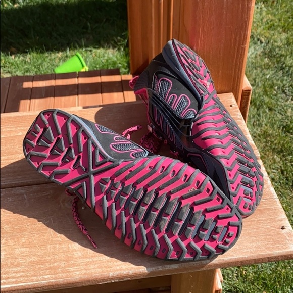 Puma Shoes - Picture 8 of 9